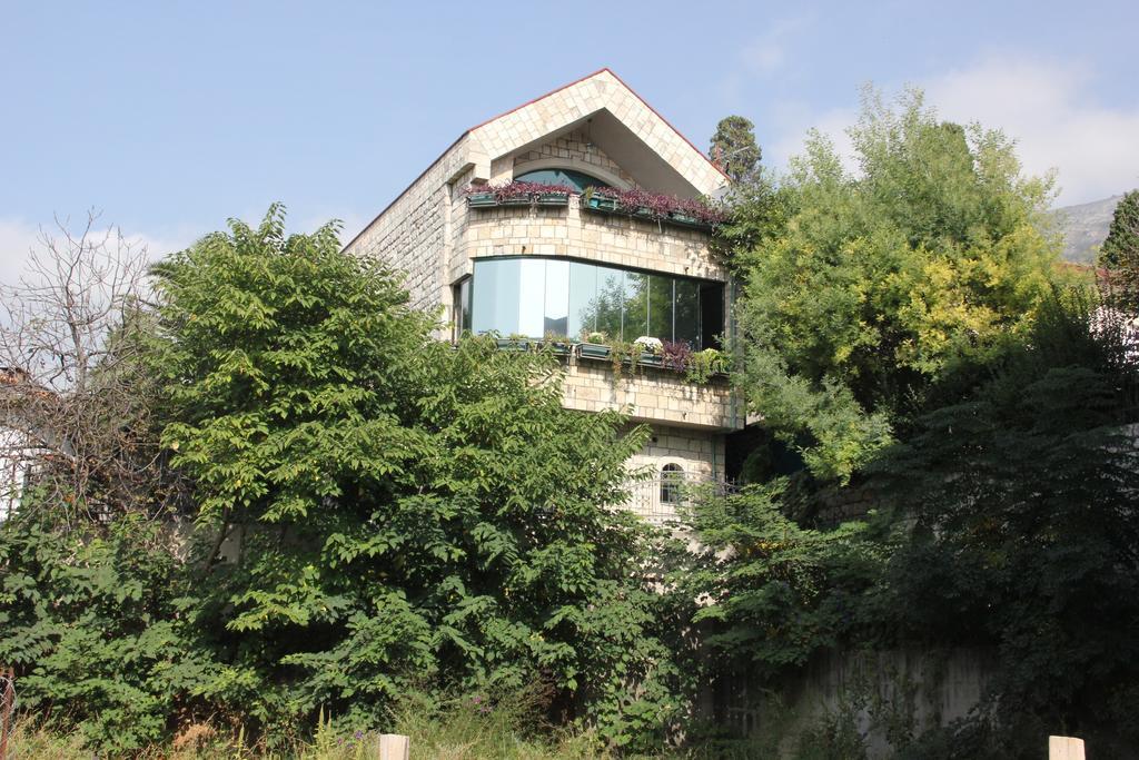 Apartments Holiday Lux Sutomore Quarto foto