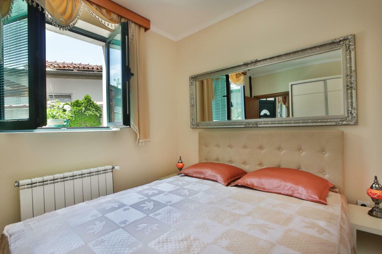 Apartments Holiday Lux Sutomore Exterior foto